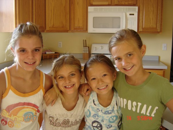 Dee, Shelby, Olivia, Chloe